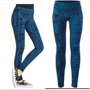 CABI 963 Skinny Tech Pant‎ / size S